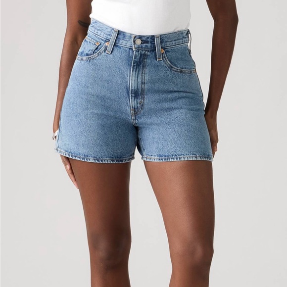 Levi’s Cinch Mid-Thigh Women's Shorts Light Blue Jean Shorts - Picture 5 of 10